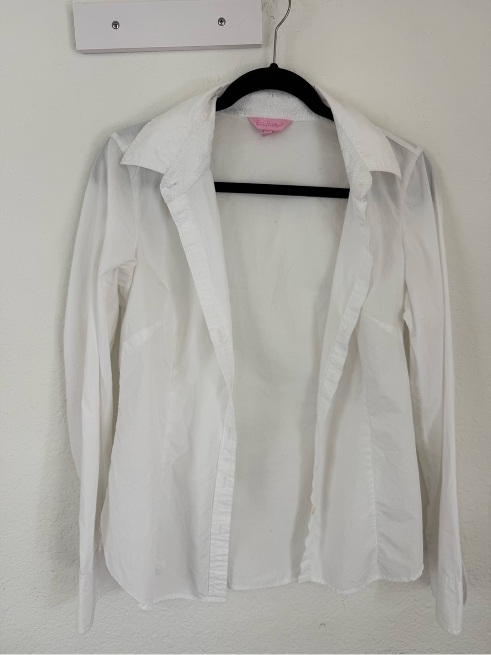 Lilly Pulitzer Resort White Embroidered Collar Button Down Shirt 6